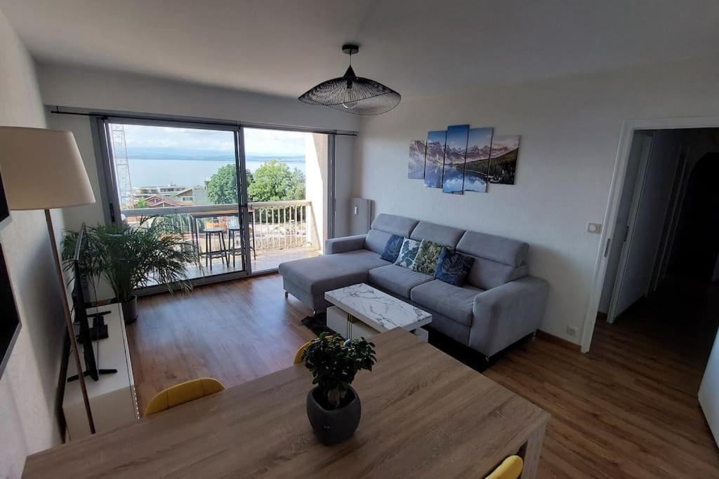 אוויאן-לה-באן Appart Cosy Avec Vue Sur Le Lac Leman מראה חיצוני תמונה